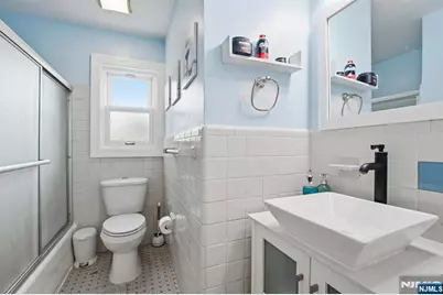 655 Boulevard, New Milford, NJ 07646 - Photo 17