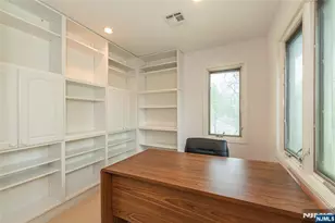 104 Shrewsbury Dr, Livingston, NJ 07039 - Photo 25
