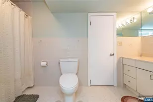 104 Shrewsbury Dr, Livingston, NJ 07039 - Photo 37