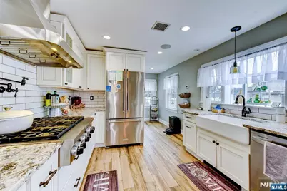 50 Winifred Drive, Totowa, NJ 07512 - Photo 17