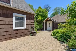 694 Sunset Rd, Teaneck Township, NJ 07666 - Photo 19