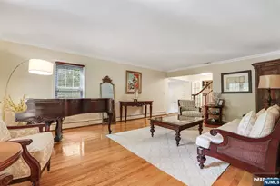 7 Pontiac Dr, Wayne, NJ 07470 - Photo 5