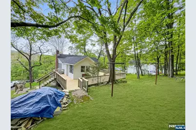 270 Macopin Road, Bloomingdale, NJ 07403 - Photo 5