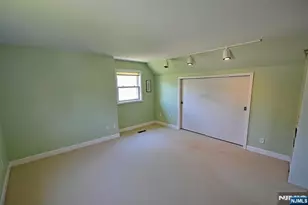9 Pine St, Midland Park, NJ 07432 - Photo 17