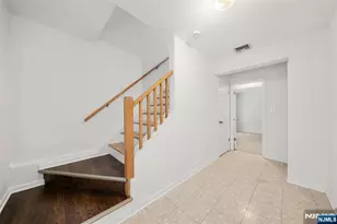 161 Roosevelt Pl, Palisades Park, NJ 07650 - Photo 3