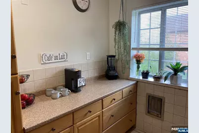 255 Tucker Avenue 235 #235, Union Township, NJ 07083 - Photo 7