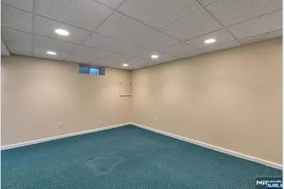 151 Walthery Avenue, Ridgewood, NJ 07450 - Photo 27
