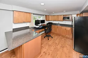 619 Montview Pl, River Vale Township, NJ 07675 - Photo 19
