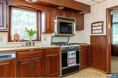 66 Coeyman Avenue, Bloomfield, NJ 07003 - Photo 7