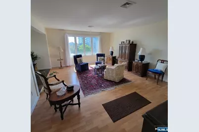 314 Palisade Avenue B4 #B4, Cliffside Park, NJ 07010 - Photo 5