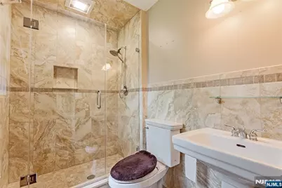12 Dogwood Drive, Chester, NJ 07930 - Photo 9
