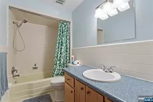 12 Dogwood Dr, Chester, NJ 07930 - Photo 11