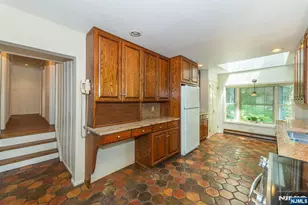 174 Pines Lake Dr, Wayne, NJ 07470 - Photo 15