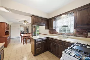 30 Whittier Ln, Oakland, NJ 07436 - Photo 9