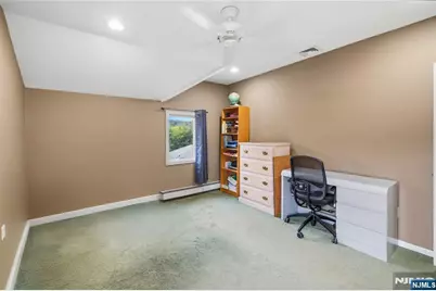 72 Forest Avenue, Hawthorne, NJ 07506 - Photo 17