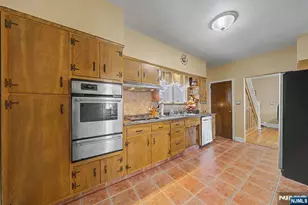 103 Chamberlain Ave, Paterson, NJ 07502 - Photo 15