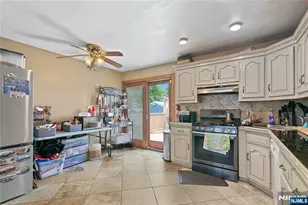 200 Bradford Ave, Linden, NJ 07036 - Photo 5