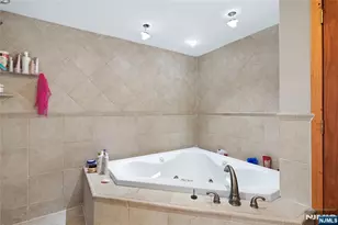 200 Bradford Ave, Linden, NJ 07036 - Photo 15
