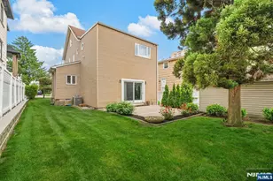 1631 Maple St, Fort Lee, NJ 07024 - Photo 25