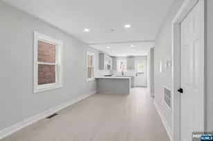 654 12th St, Newark, NJ 07103 - Photo 15