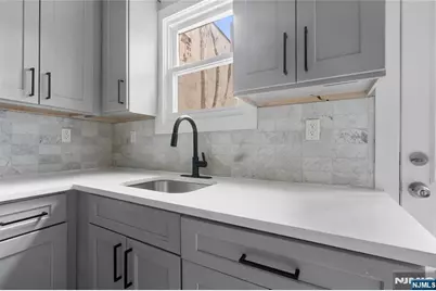 654 12th Street, Newark, NJ 07103 - Photo 5