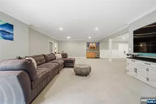 43 Walsh Dr, Mahwah, NJ 07430 - Photo 29