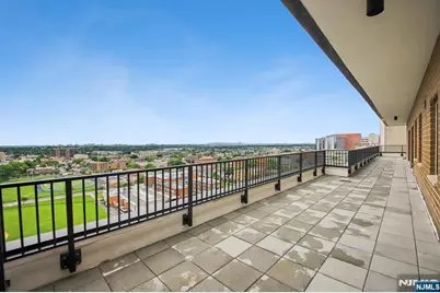 150 Overlook Ph3 #PH3, Hackensack, NJ 07601 - Photo 35