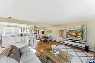 29 Albertine Pl, West Milford, NJ 07438 - Photo 3