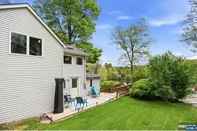 48 Goldfinch Lane, West Milford, NJ 07421 - Photo 19