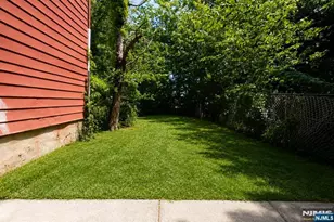 544 S 11th St, Newark, NJ 07103 - Photo 11
