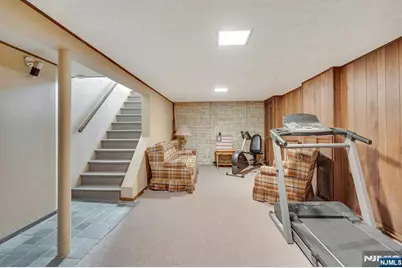 245 Coupe Place, North Arlington, NJ 07031 - Photo 27