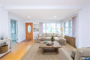 16 Lincoln Pl, Waldwick, NJ 07463 - Photo 3