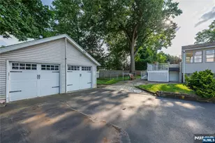 16 Lincoln Pl, Waldwick, NJ 07463 - Photo 31