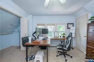 16 Lincoln Pl, Waldwick, NJ 07463 - Photo 25