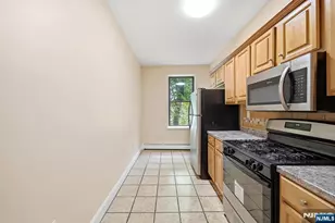5 Pomona 2C, Newark, NJ 07112 - Photo 7