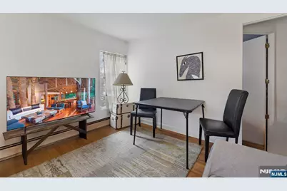 2455 3rd Street, Fort Lee, NJ 07024 - Photo 17
