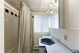 2455 3rd St, Fort Lee, NJ 07024 - Photo 23