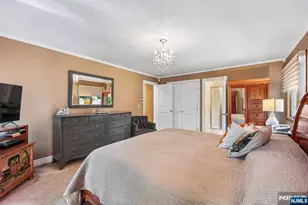 17 Stonewall Dr, Livingston, NJ 07039 - Photo 17