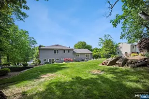 17 Stonewall Dr, Livingston, NJ 07039 - Photo 29