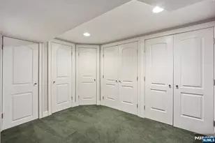 17 Stonewall Dr, Livingston, NJ 07039 - Photo 27