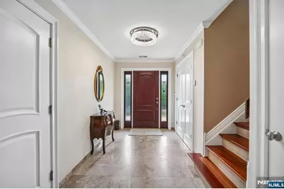 17 Stonewall Drive, Livingston, NJ 07039 - Photo 3