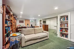 17 Stonewall Dr, Livingston, NJ 07039 - Photo 25