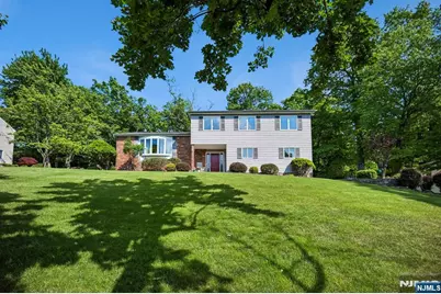 17 Stonewall Drive, Livingston, NJ 07039 - Photo 1