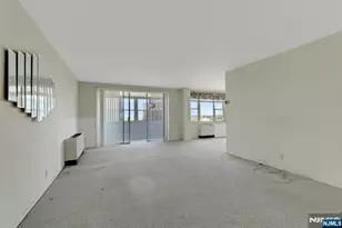 2000 Linwood Ave 15 H, Fort Lee, NJ 07024 - Photo 13