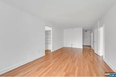45 S River Drive 912 #912, Jersey City, NJ 07310 - Photo 5