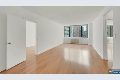 45 S River Drive 912 #912, Jersey City, NJ 07310 - Photo 3