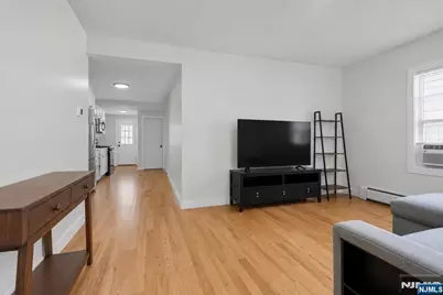 208 Page Avenue, Lyndhurst Township, NJ 07071 - Photo 11
