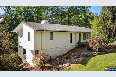 165 Hoover Drive, Cresskill, NJ 07626 - Photo 1