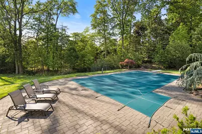 165 Hoover Drive, Cresskill, NJ 07626 - Photo 29
