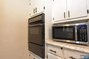 84 Burton Ave, Hasbrouck Heights, NJ 07604 - Photo 7